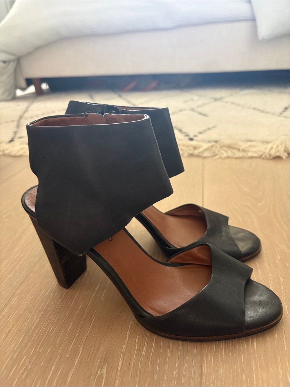 Lucky Brand Black Open-Toe Ankle Cuff Block Heel Sandals